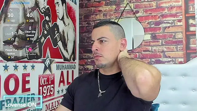 Snapshot of scotty_musicc chatting on October 2025 10:29:02 PM scotty musicc online show from October 2025 10:29:02 PM