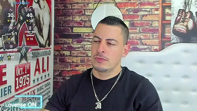 Snapshot of scotty_musicc chatting on October 2025 08:52:01 PM scotty musicc online show from October 2025 08:52:01 PM