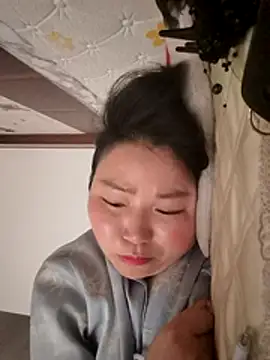 lingling5200 online show from May 2026 02:08:01 AM