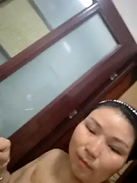 lingling5200 online show from May 2026 03:07:01 PM