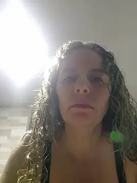 Nina vallon online show from November 2025 10:18:02 AM