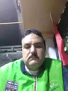 Snapshot of mM0140 chatting on December 2025 11:21:02 PM mM0140 online show from December 2025 11:21:02 PM