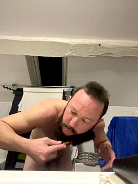 AZOPMOB18999 online show from December 2025 07:09:01 PM