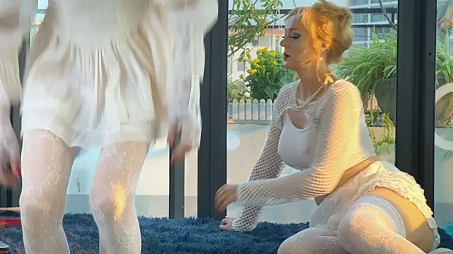 LolaSpaisTS online show from April 2026 11:47:02 PM