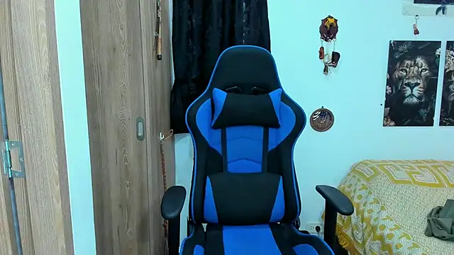 javiersexymann online show from December 2024 08:37:01 PM