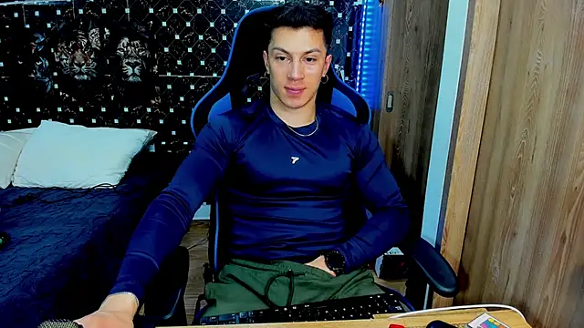javiersexymann online show from July 2026 12:06:01 AM