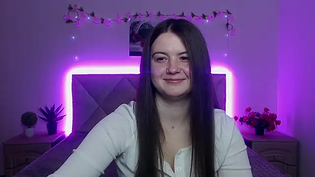 Snapshot of MavkaCute chatting on April 2026 06:21:01 PM MavkaCute online show from April 2026 06:21:01 PM
