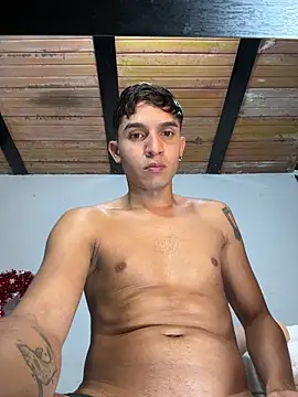 Angel latinboy online show from November 2025 02:20:01 PM