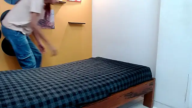 skinnyverus18 online show from March 2026 07:18:02 PM