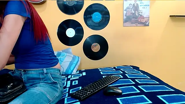 skinnyverus18 online show from April 2026 07:09:01 PM