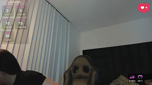 SaraWagner  online show from September 2025 06:02:01 PM