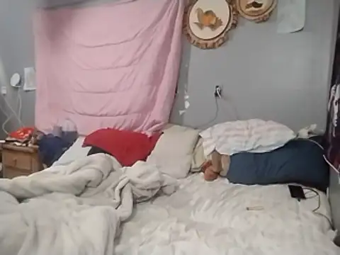 Snapshot of Dick2long87 chatting on January 2026 02:37:01 AM Dick2long87 online show from January 2026 02:37:01 AM