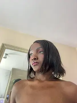 Keirahartz online show from May 2026 01:48:01 PM