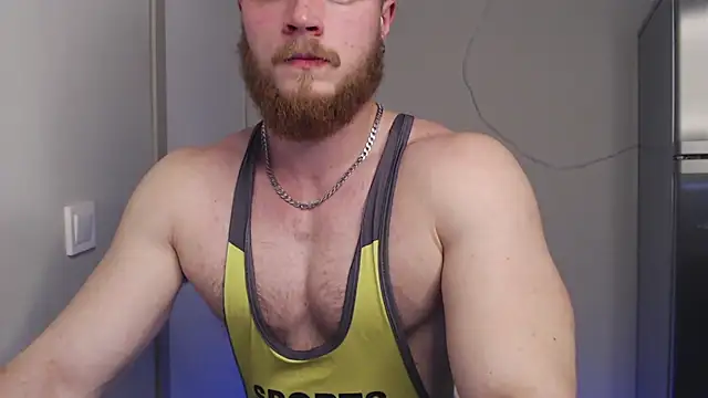 Snapshot of VictorTransMan chatting on November 2025 10:20:01 PM VictorTransMan online show from November 2025 10:20:01 PM