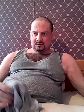 Snapshot of _NEREZA_ chatting on May 2026 03:28:01 PM NEREZA online show from May 2026 03:28:01 PM