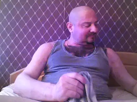 Snapshot of _NEREZA_ chatting on May 2026 04:14:02 PM NEREZA online show from May 2026 04:14:02 PM