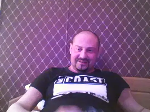 Snapshot of _NEREZA_ chatting on May 2026 03:41:02 PM NEREZA online show from May 2026 03:41:02 PM