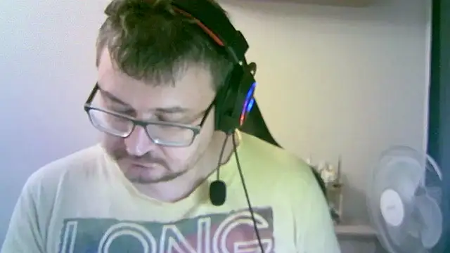 SirAbuser online show from October 2025 07:05:01 PM