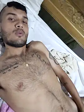 Snapshot of JuceAn14 chatting on November 2025 04:44:02 AM JuceAn14 online show from November 2025 04:44:02 AM