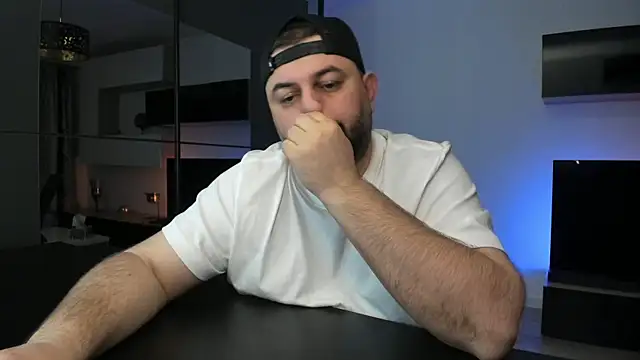 DravenPeak online show from April 2026 10:08:02 PM