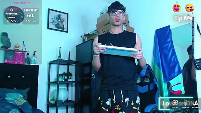 Snapshot of Gael_Jones chatting on October 2025 03:47:02 AM Gael Jones online show from October 2025 03:47:02 AM