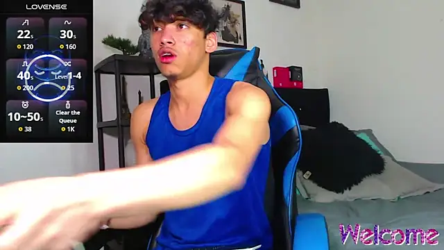 Snapshot of Gael_Jones chatting on December 2025 02:05:02 AM Gael Jones online show from December 2025 02:05:02 AM