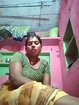 Snapshot of sanjna_sharmaa chatting on September 2025 03:02:01 PM sanjna sharmaa online show from September 2025 03:02:01 PM