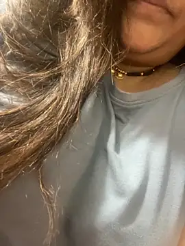 indian-hotmilfs online show from October 2025 01:45:02 PM