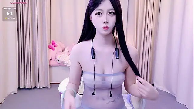 Snapshot of niannian18 chatting on November 2025 10:14:01 AM niannian18 online show from November 2025 10:14:01 AM