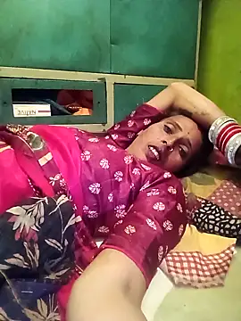 Snapshot of Arti13A chatting on October 2025 08:30:02 PM Arti13A online show from October 2025 08:30:02 PM