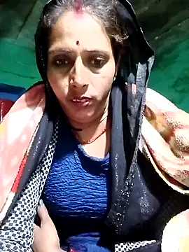 Snapshot of Arti13A chatting on January 2026 01:07:02 AM Arti13A online show from January 2026 01:07:02 AM