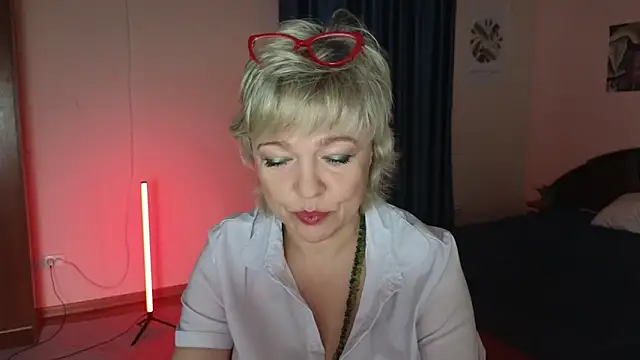 Rosette Pricky online show from November 2025 12:27:02 PM