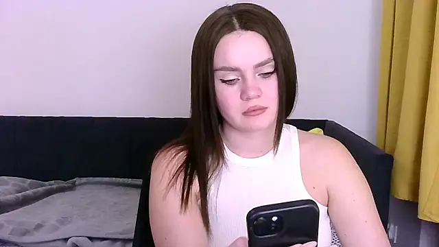 Snapshot of Bonny_Candy chatting on November 2025 10:14:01 PM Bonny Candy online show from November 2025 10:14:01 PM