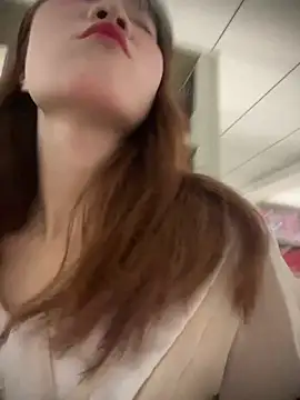 littleqiu online show from September 2025 07:19:01 AM