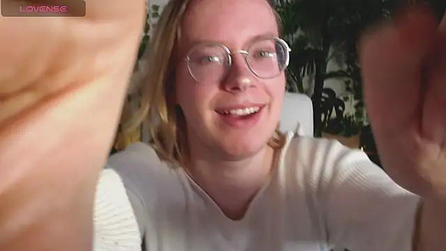 Amanda Butlerr online show from December 2025 10:31:02 AM