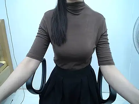  Lady- online show from May 2026 06:58:01 PM
