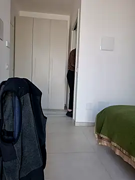 mrlyuis online show from February 2026 11:07:02 AM