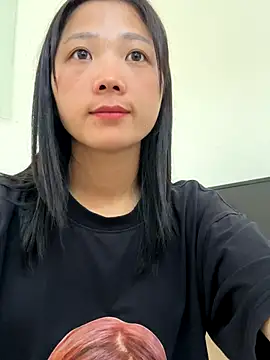 thaoyeuuu online show from October 2025 05:40:01 AM