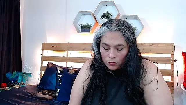 sheila reeves2772 online show from November 2025 04:18:02 PM