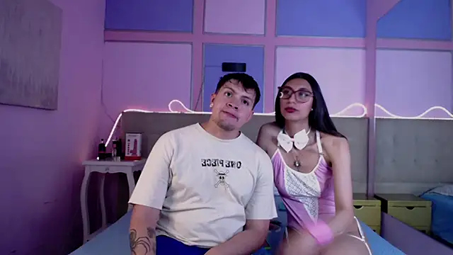 Snapshot of Ethan_N_Abby chatting on September 2025 08:42:01 PM Ethan N Abby online show from September 2025 08:42:01 PM