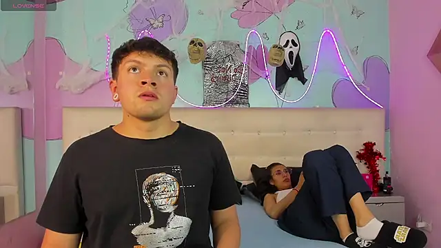 Snapshot of Ethan_N_Abby chatting on October 2025 03:28:02 AM Ethan N Abby online show from October 2025 03:28:02 AM