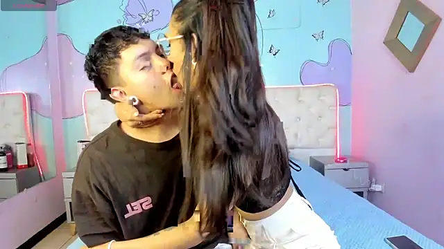 Snapshot of Ethan_N_Abby chatting on January 2026 08:11:02 PM Ethan N Abby online show from January 2026 08:11:02 PM