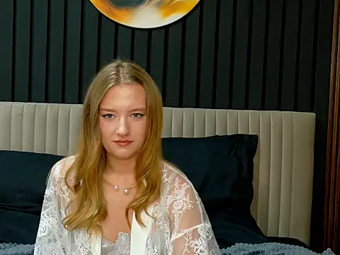 Snapshot of DarcyWilsy chatting on September 2025 08:41:01 PM DarcyWilsy online show from September 2025 08:41:01 PM