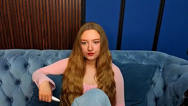 Snapshot of DarcyWilsy chatting on November 2025 07:58:01 PM DarcyWilsy online show from November 2025 07:58:01 PM