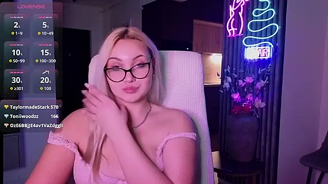 adrelaxina online show from December 2025 09:32:02 PM