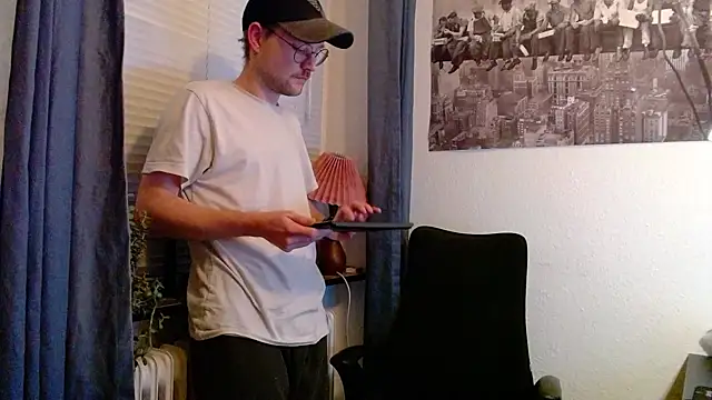 Snapshot of ChefDeLust chatting on October 2025 05:17:01 PM ChefDeLust online show from October 2025 05:17:01 PM