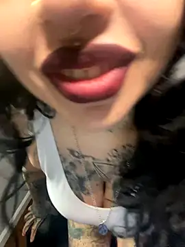 Snapshot of chicanachic13 chatting on October 2025 09:48:01 PM chicanachic13 online show from October 2025 09:48:01 PM