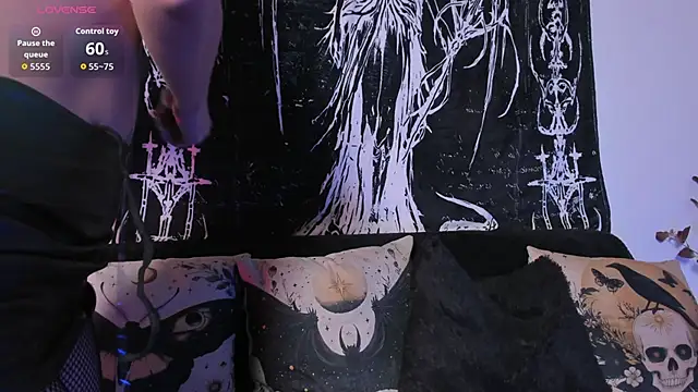 Seraphine hell online show from December 2025 04:29:02 AM