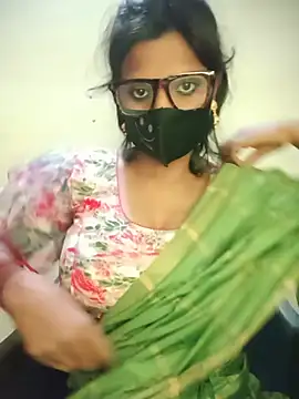 Snapshot of Mohini_Josh069 chatting on June 2026 12:53:02 PM Mohini Josh069 online show from June 2026 12:53:02 PM