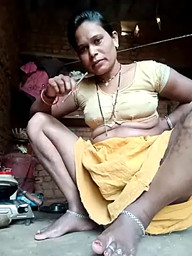 Snapshot of cute_diya_12 chatting on April 2026 01:39:01 AM cute diya 12 online show from April 2026 01:39:01 AM